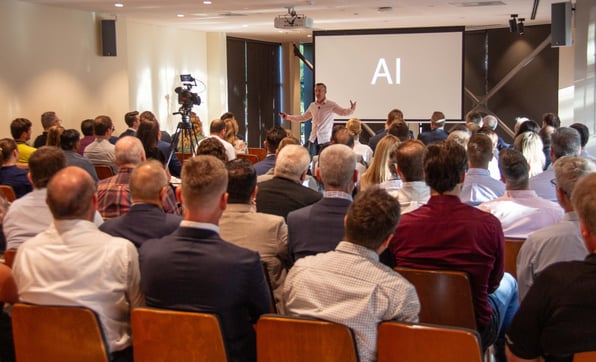Steve Sammartino presents on AI at SAGE's Best Thinking Breakfast event
